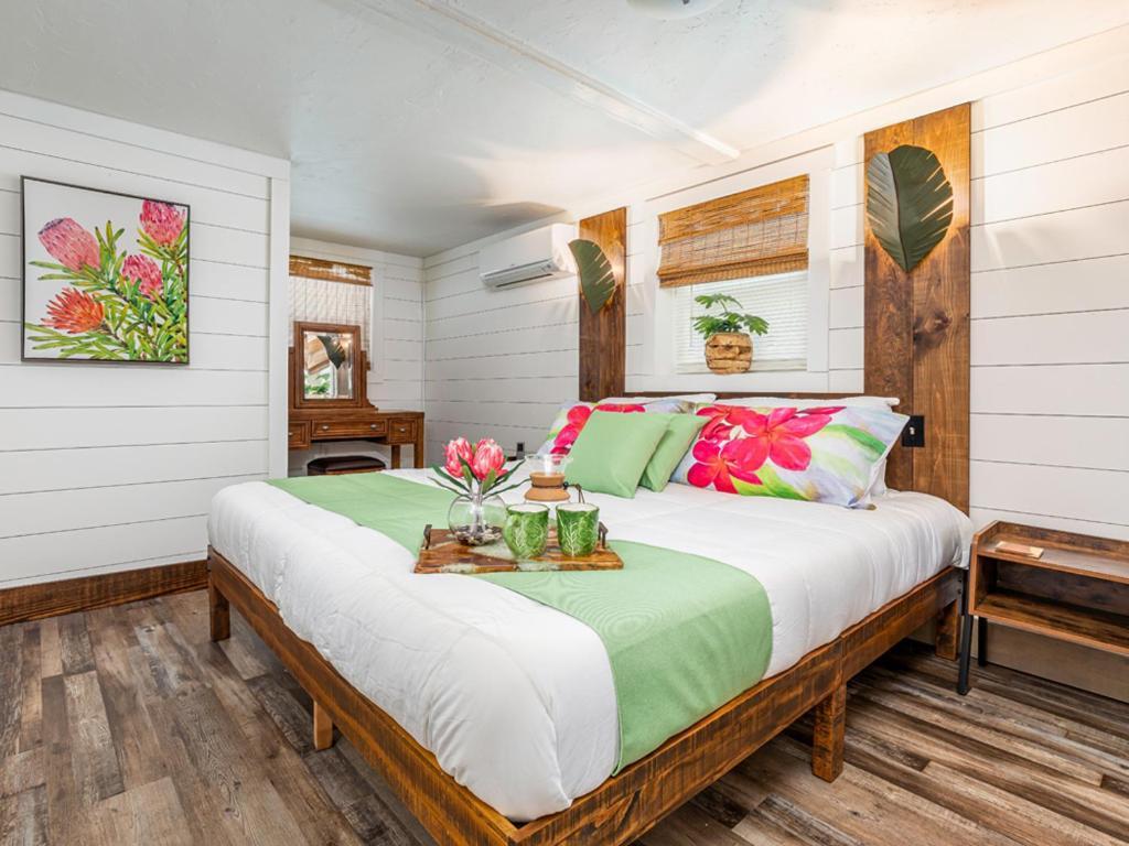 Gilligans Island Apartment Тайби Айлънд Екстериор снимка